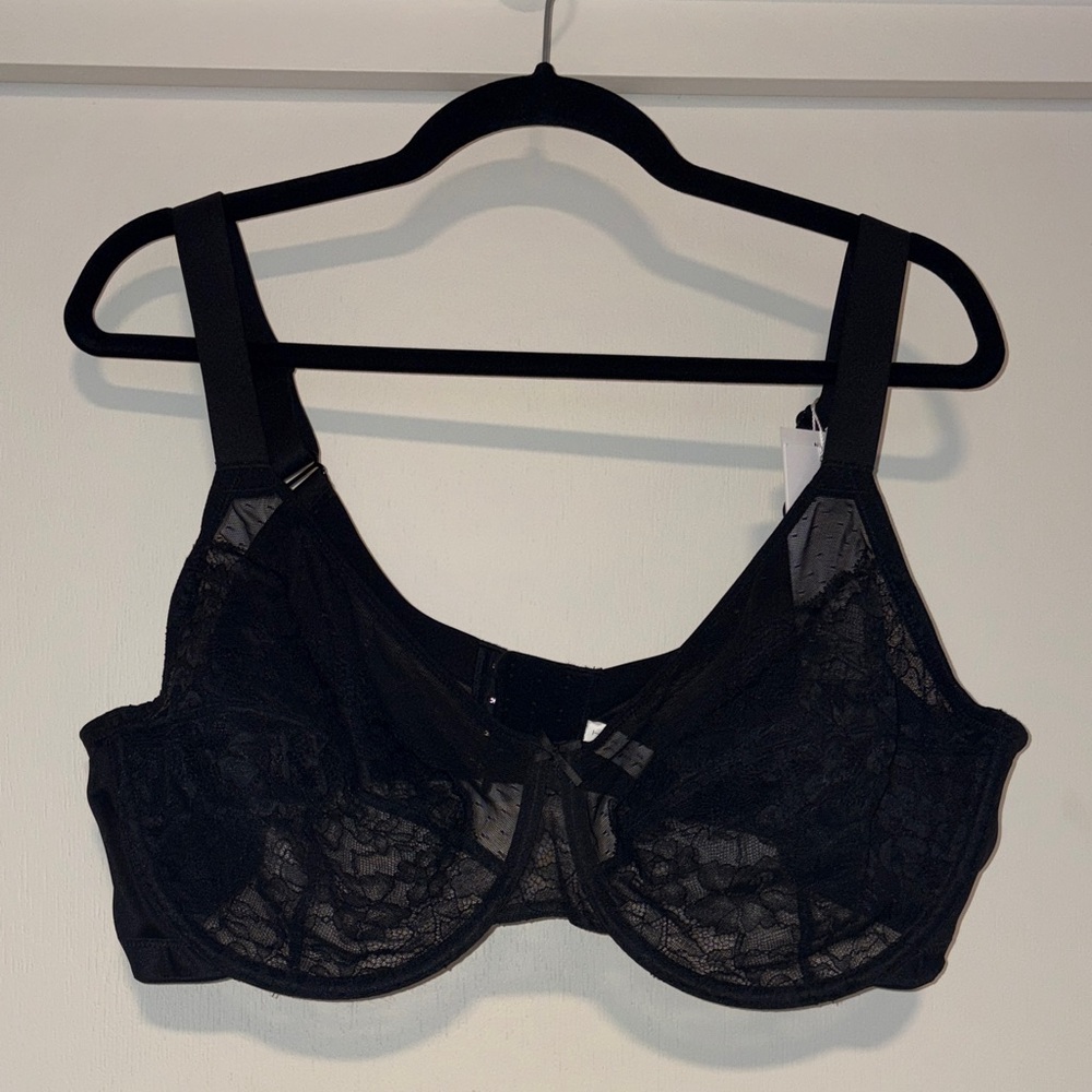 Elegant Black Lace Underwire Bra